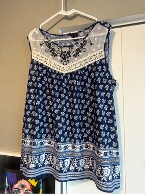 Boho Plus Size 2X Floral Lace Yoke Sleeveless Tank Top Navy
